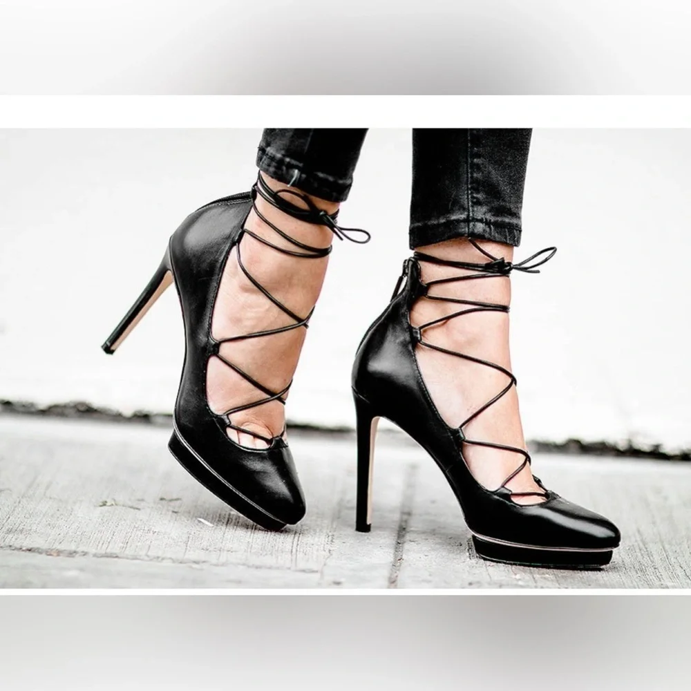 Eight Fifteen Womens sz 10 Black Leather Heels lace up